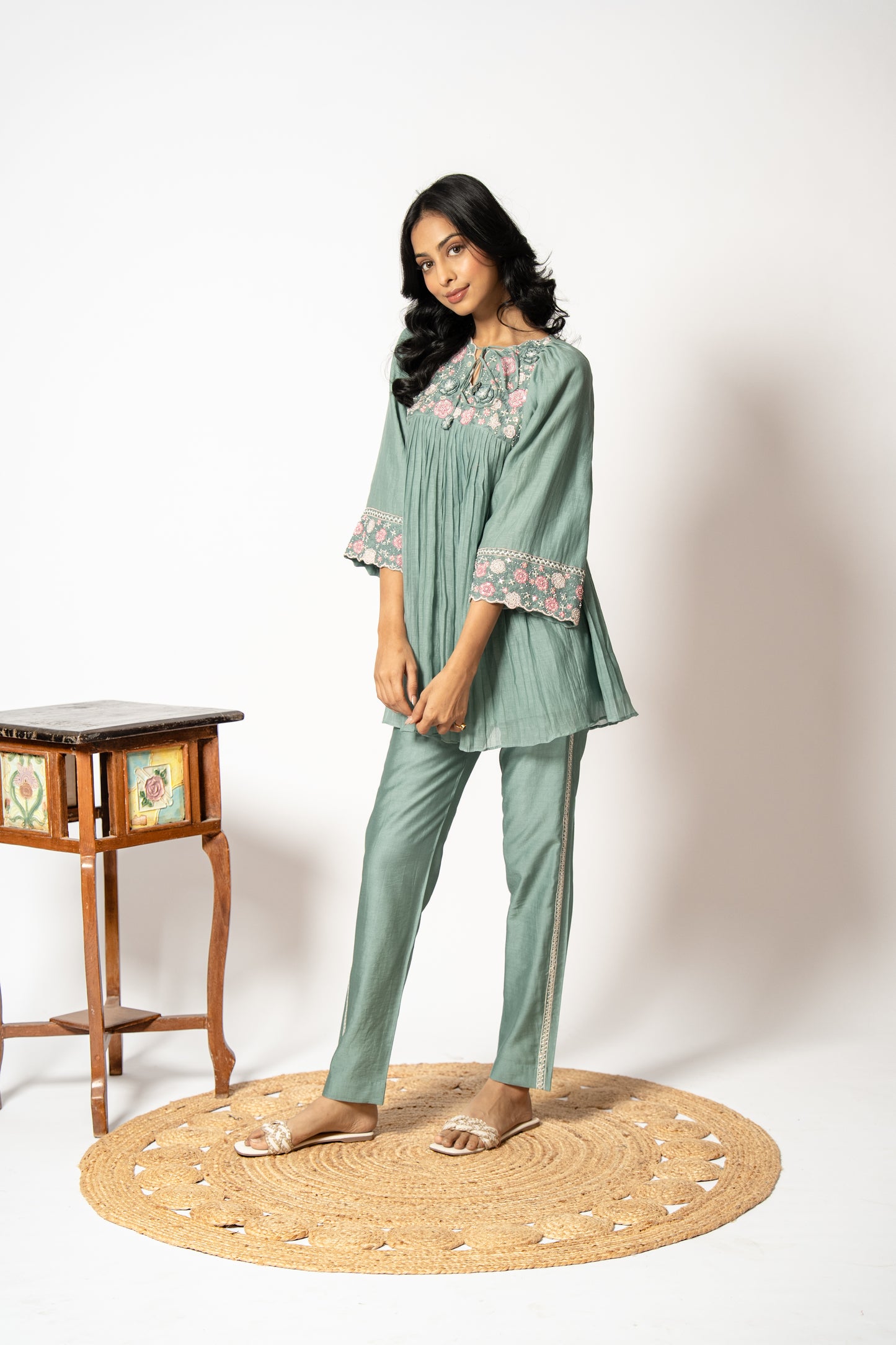 Neerini Set