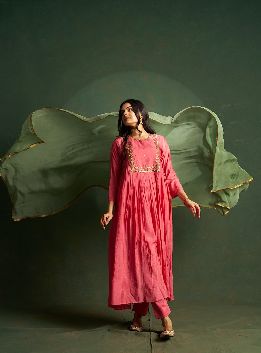 Coral Pink Choga with Lotus Embroidery Kurta Set with Green Dupatta (Set of 3)