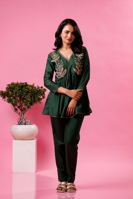 Tarini Set