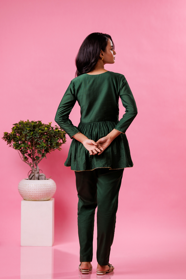Tarini Set