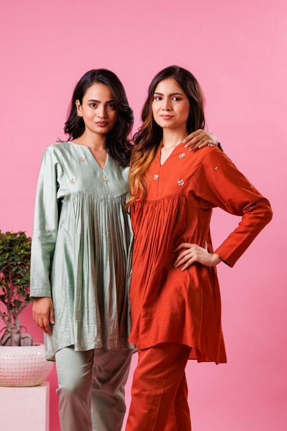 Basanti Set