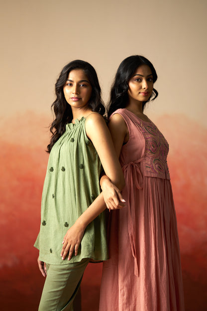 traditional dress for women